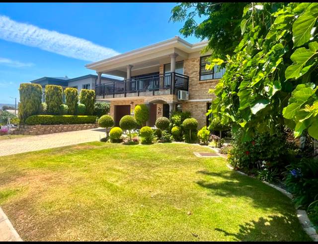 4 BEDROOM HOUSE FOR SALE IN FRAAIUITSIG